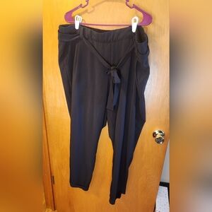 Torrid Studio Womens Taper Stretch Crepe Dress Pants 3X Black Tie Front